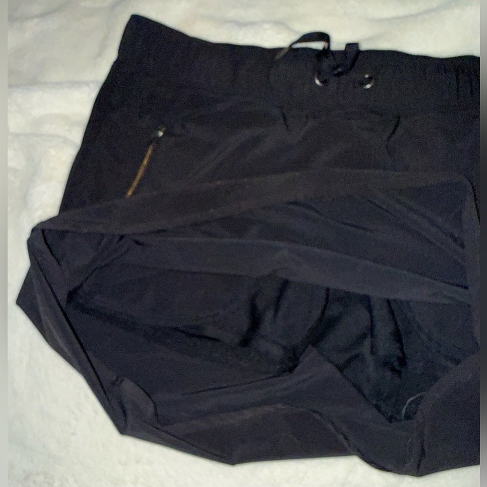 ATHLETA Trekkie Athletic Skort in Black Size Medium - Picture 5 of 7